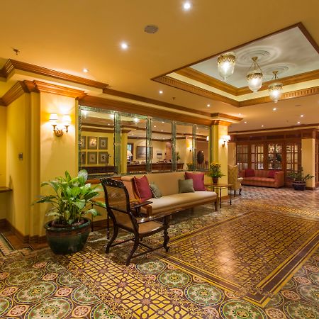 Herald Suites Makati City Extérieur photo