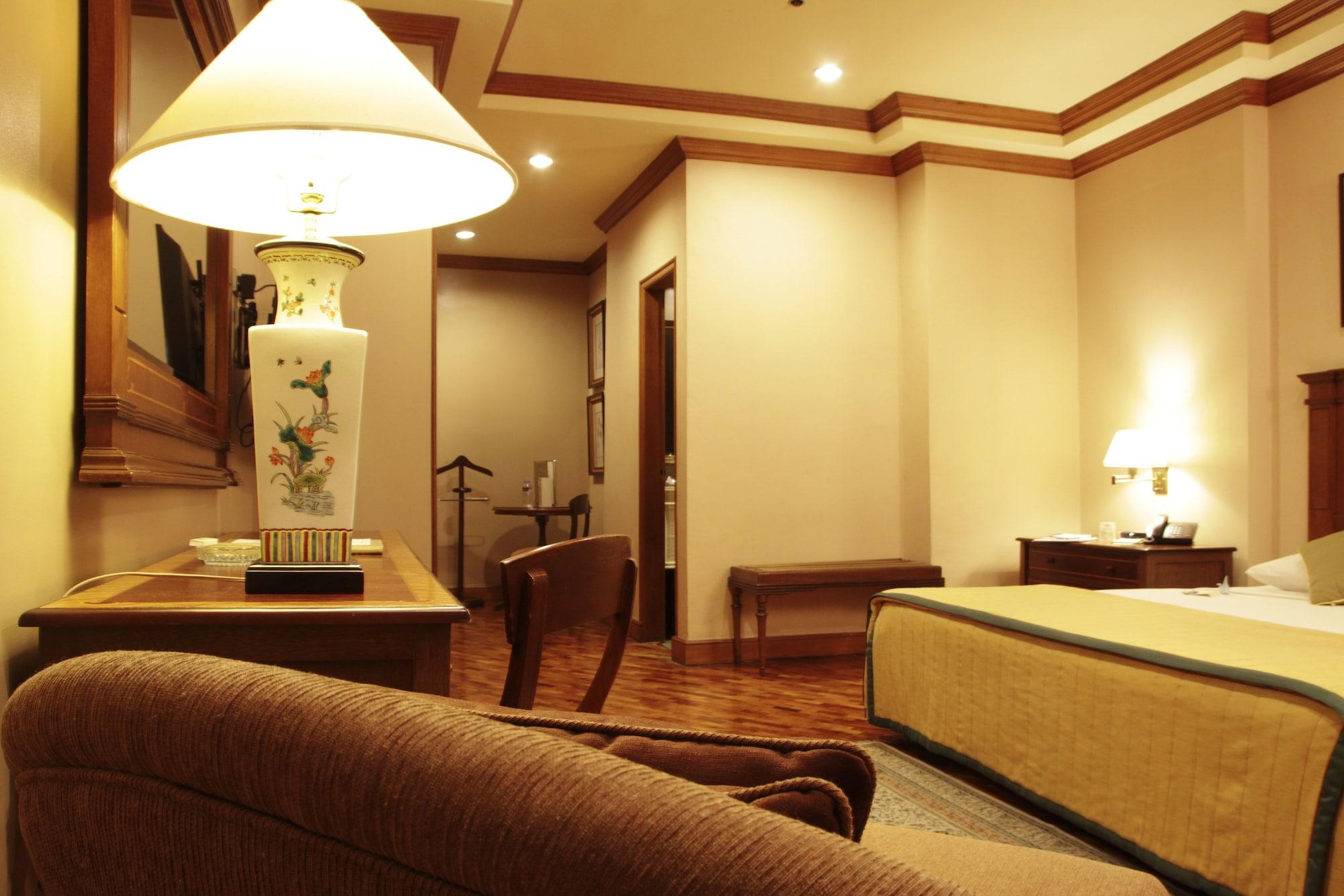 Herald Suites Makati City Extérieur photo