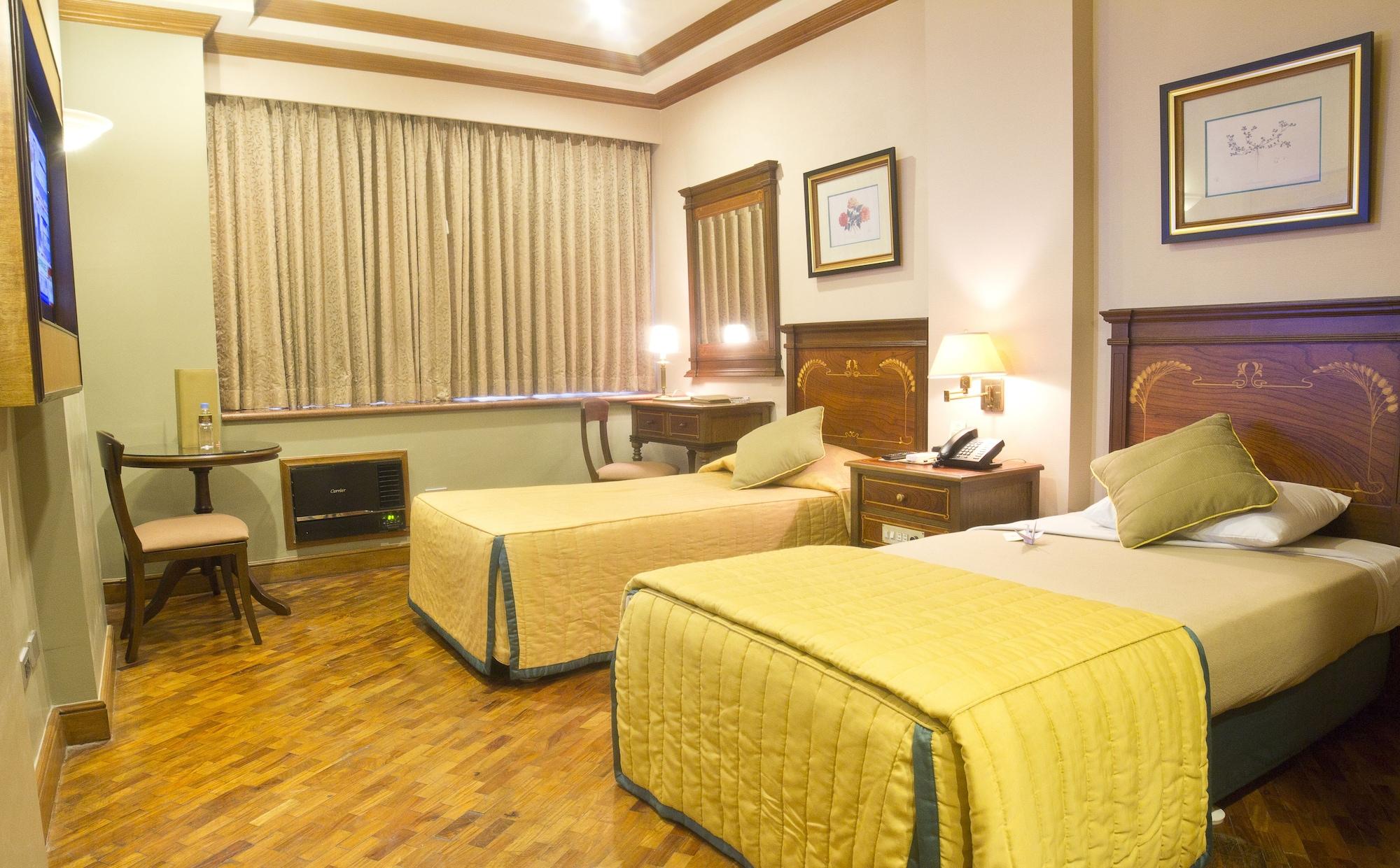Herald Suites Makati City Extérieur photo
