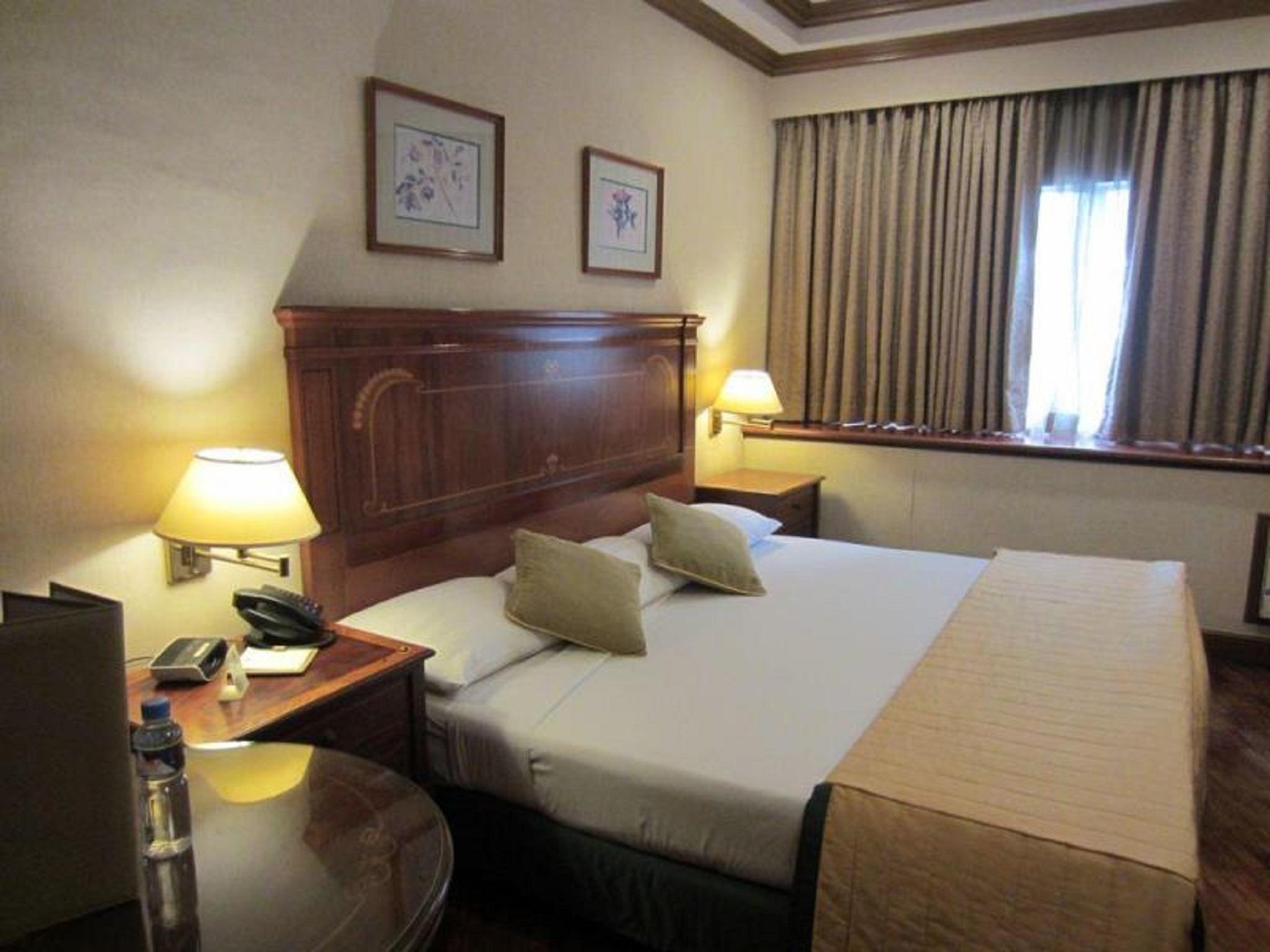 Herald Suites Makati City Extérieur photo