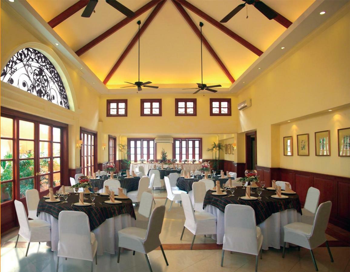 Herald Suites Makati City Extérieur photo